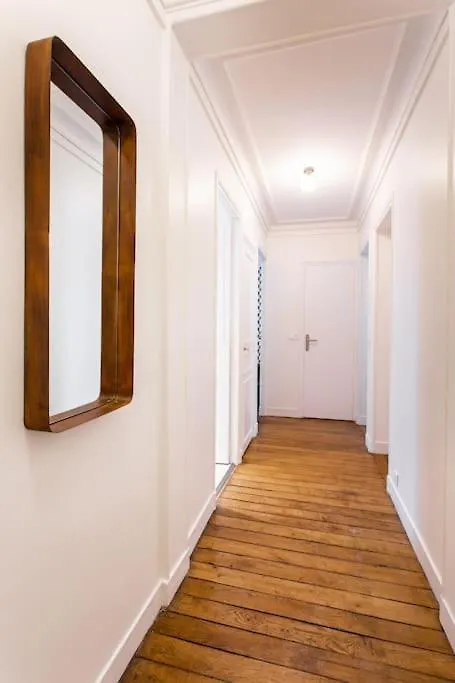 Apartment Montmartre Seveste Magnifique 2br